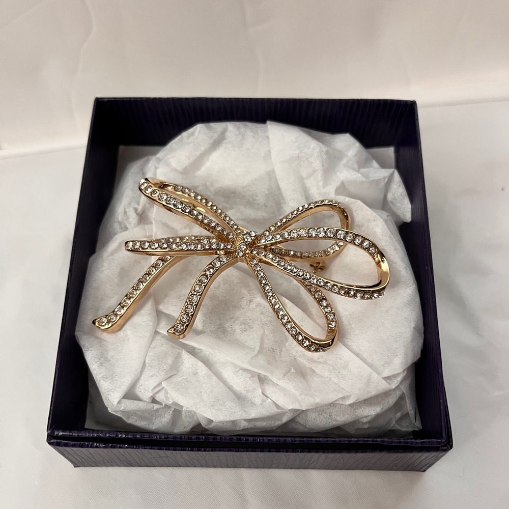 Sparkling Gold Tone Bow Brooch